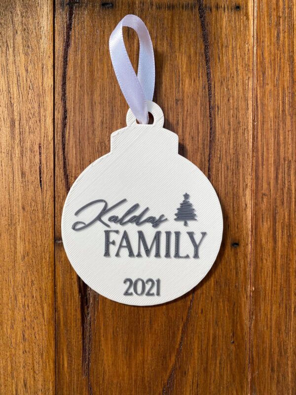 Family Christmas Decoration - Image 3