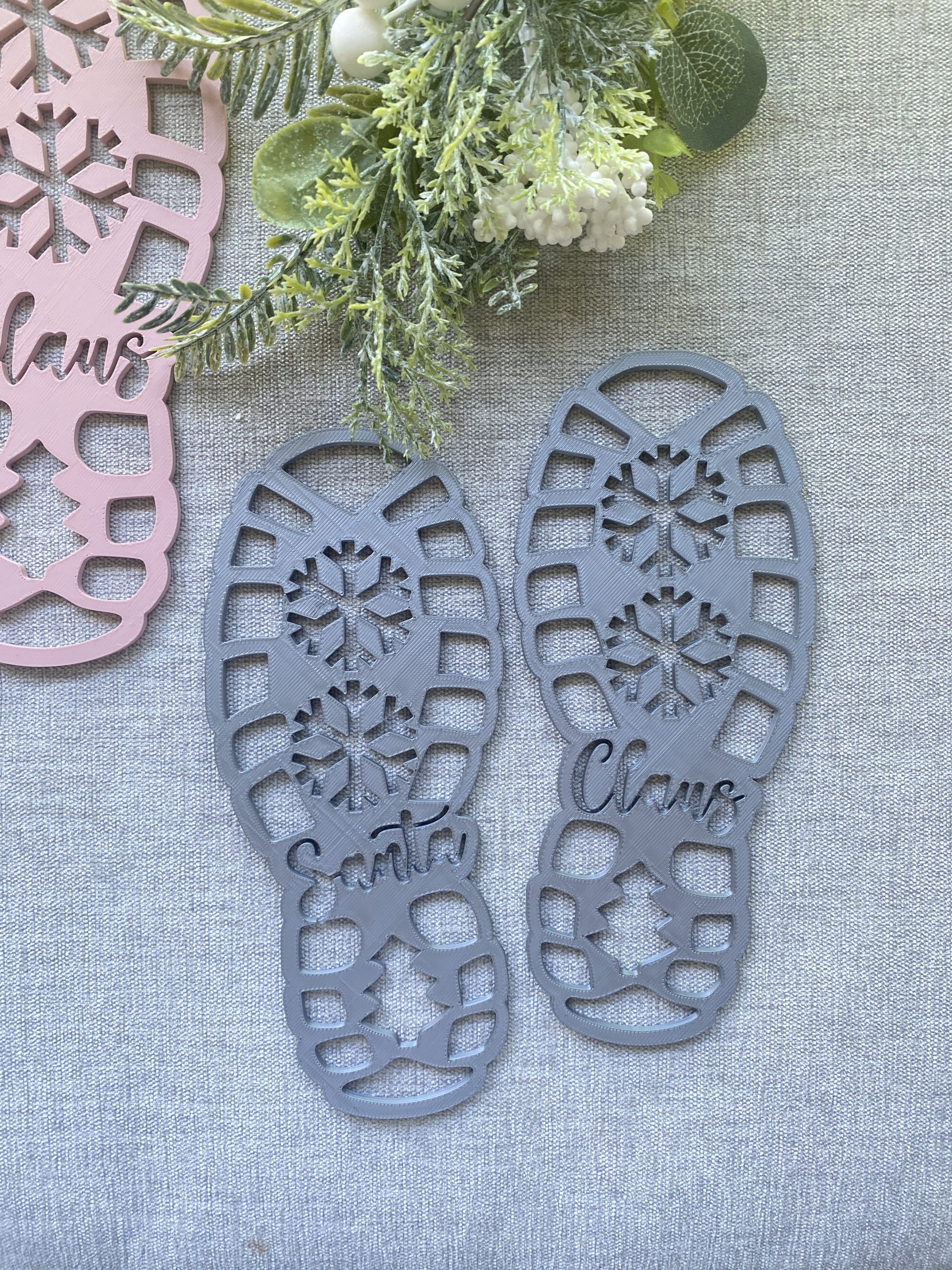 Santa Claus Footprint Stencil - Image 4